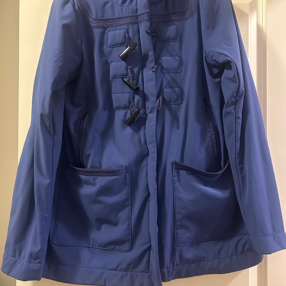 Lululemon paddington soft shell size 6 in euc ! No wear